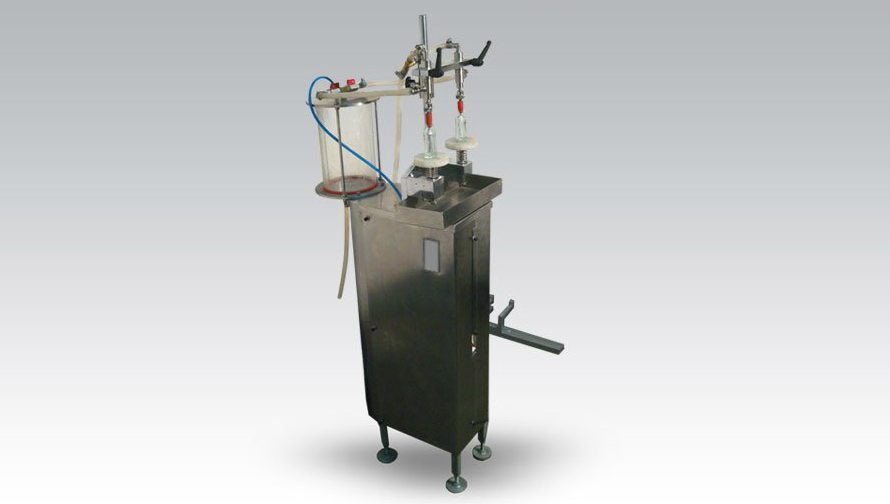 Semi Automatic Liquid Filling Machine Vacuum Type JET-LF-V-VT